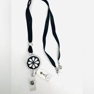 SPRING STREET DESIGN SWAROVSKI CRYSTAL BROSCH RETRACTABLE LANYARD ID HOLDER